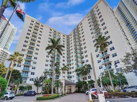 3001 S Ocean Drive Hollywood FL 33019
