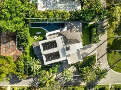 2555 Regatta Avenue Miami Beach FL 33140