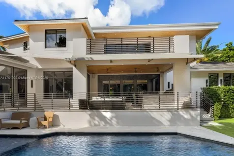 2555 Regatta Avenue Miami Beach FL 33140