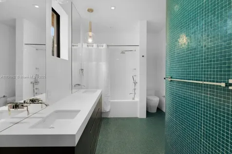 2555 Regatta Avenue Miami Beach FL 33140