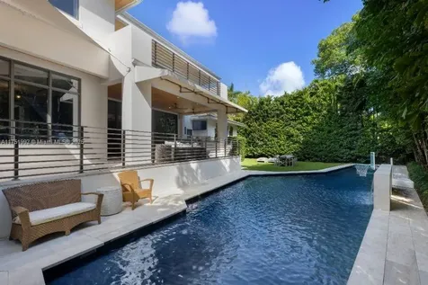 2555 Regatta Avenue Miami Beach FL 33140