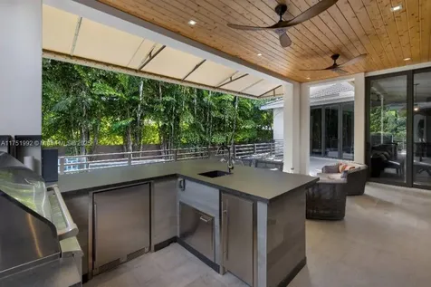 2555 Regatta Avenue Miami Beach FL 33140