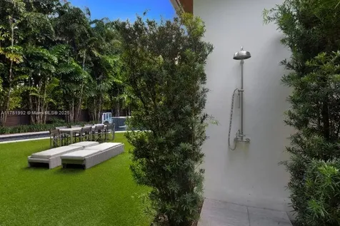 2555 Regatta Avenue Miami Beach FL 33140