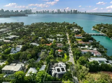 2555 Regatta Avenue Miami Beach FL 33140