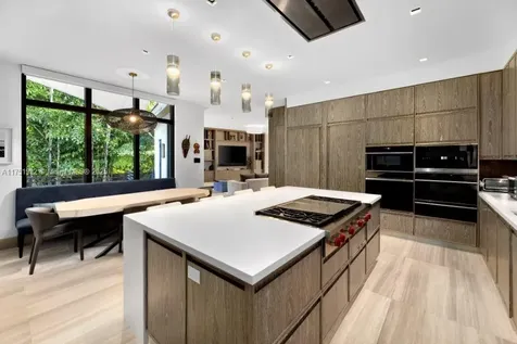 2555 Regatta Avenue Miami Beach FL 33140