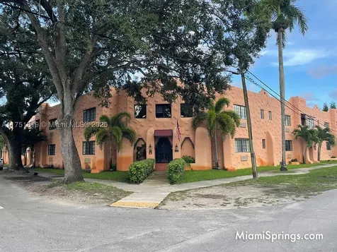 200 Azure Way Miami Springs FL 33166