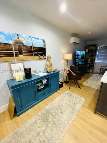 200 Azure Way Miami Springs FL 33166