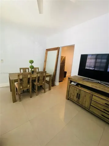 200 Azure Way Miami Springs FL 33166