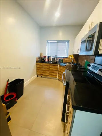 200 Azure Way Miami Springs FL 33166