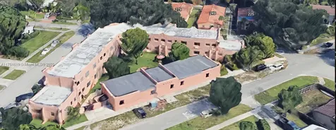 200 Azure Way Miami Springs FL 33166