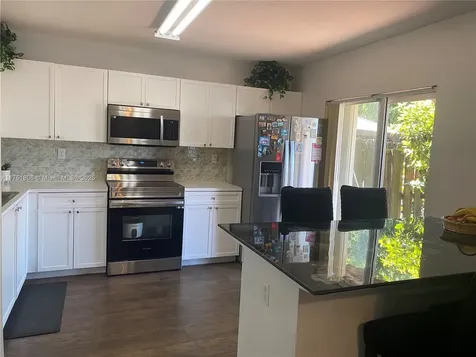 5868 SW 163rd Avenue Miami FL 33193