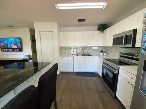 5868 SW 163rd Avenue Miami FL 33193