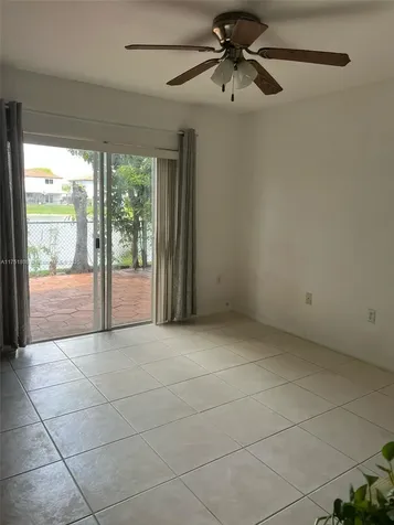 5868 SW 163rd Avenue Miami FL 33193