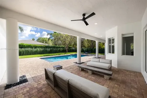11189 SW 78th Avenue Pinecrest FL 33156