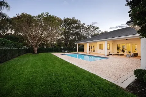 11189 SW 78th Avenue Pinecrest FL 33156