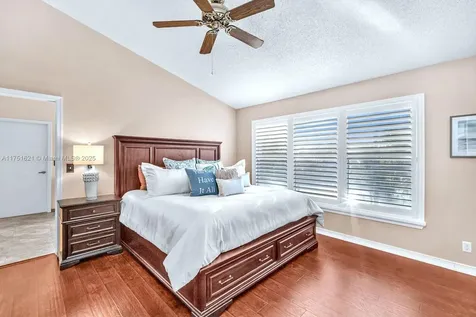 4941 SW 104th Terrace Cooper City FL 33328