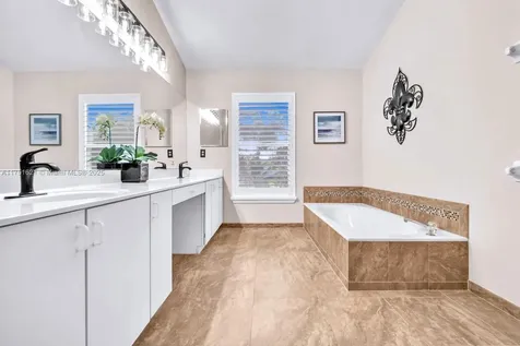 4941 SW 104th Terrace Cooper City FL 33328