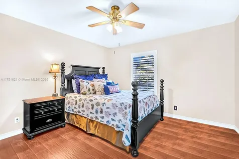 4941 SW 104th Terrace Cooper City FL 33328