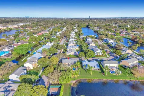 4941 SW 104th Terrace Cooper City FL 33328
