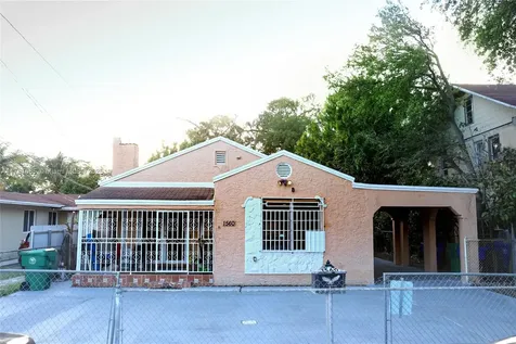 1560 NW 25th Avenue Miami FL 33125