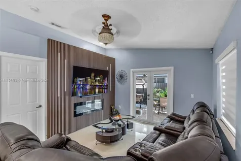 7118 W 30th Court Hialeah FL 33018
