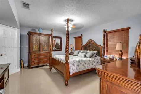 7118 W 30th Court Hialeah FL 33018