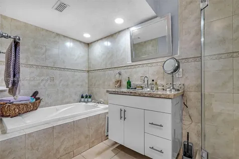 7118 W 30th Court Hialeah FL 33018