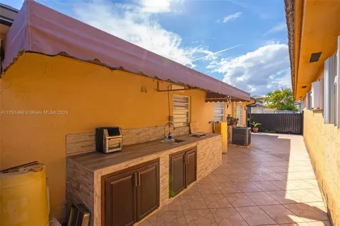 7118 W 30th Court Hialeah FL 33018