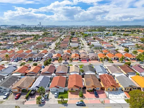 7118 W 30th Court Hialeah FL 33018