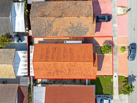 7118 W 30th Court Hialeah FL 33018