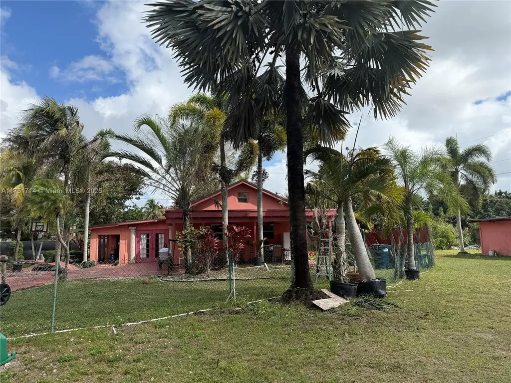 30245 SW 198th Avenue Homestead FL 33030