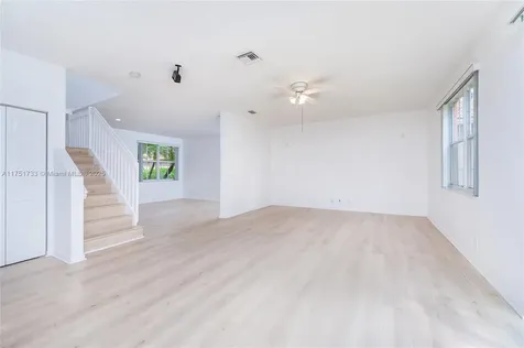 934 Bluewood Terrace Weston FL 33327