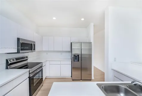 934 Bluewood Terrace Weston FL 33327