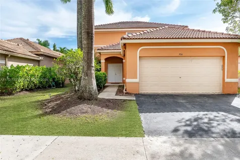 934 Bluewood Terrace Weston FL 33327