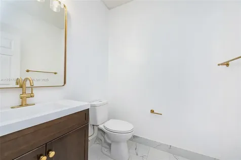 934 Bluewood Terrace Weston FL 33327