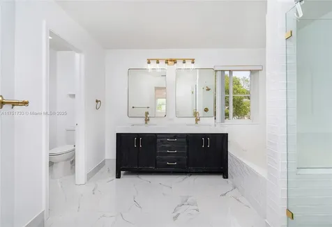 934 Bluewood Terrace Weston FL 33327