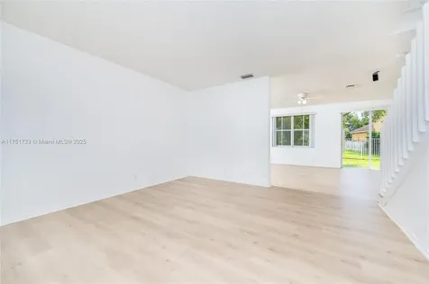 934 Bluewood Terrace Weston FL 33327
