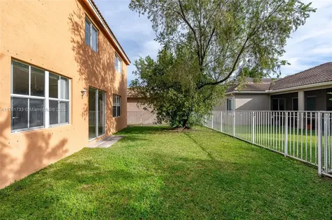 934 Bluewood Terrace Weston FL 33327