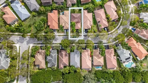 934 Bluewood Terrace Weston FL 33327