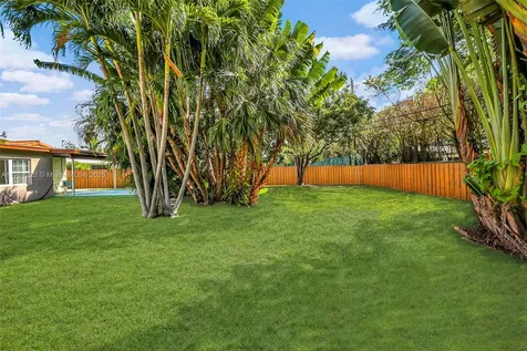 1520 NE 108th Street Miami FL 33161