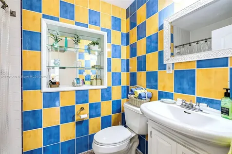 1520 NE 108th Street Miami FL 33161