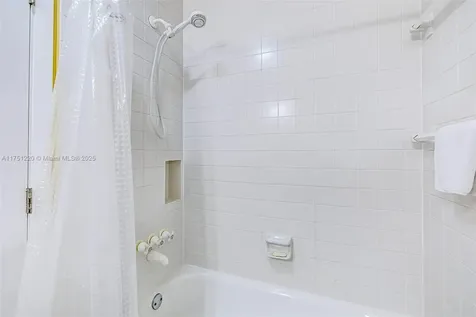 1520 NE 108th Street Miami FL 33161