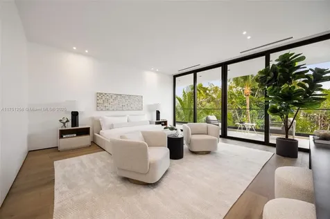7425 SW 56th Avenue Miami FL 33143