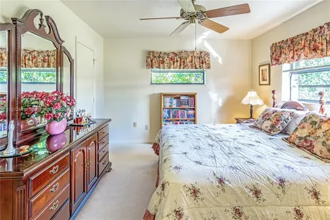 9720 SW 185th Terrace Cutler Bay FL 33157