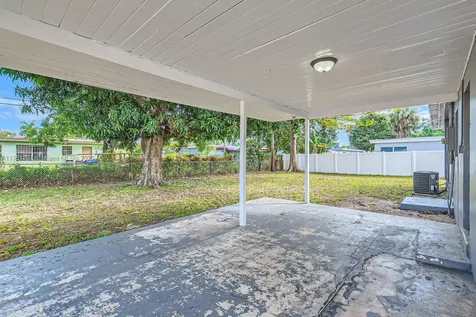 3541 NW 2nd Street Lauderhill FL 33311