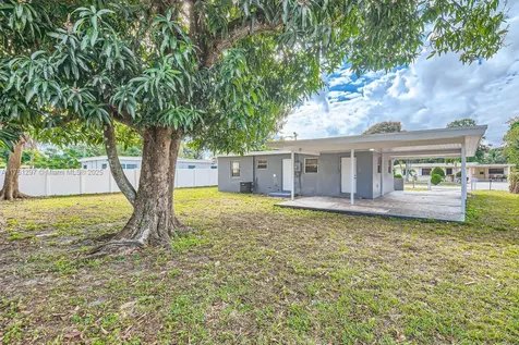3541 NW 2nd Street Lauderhill FL 33311