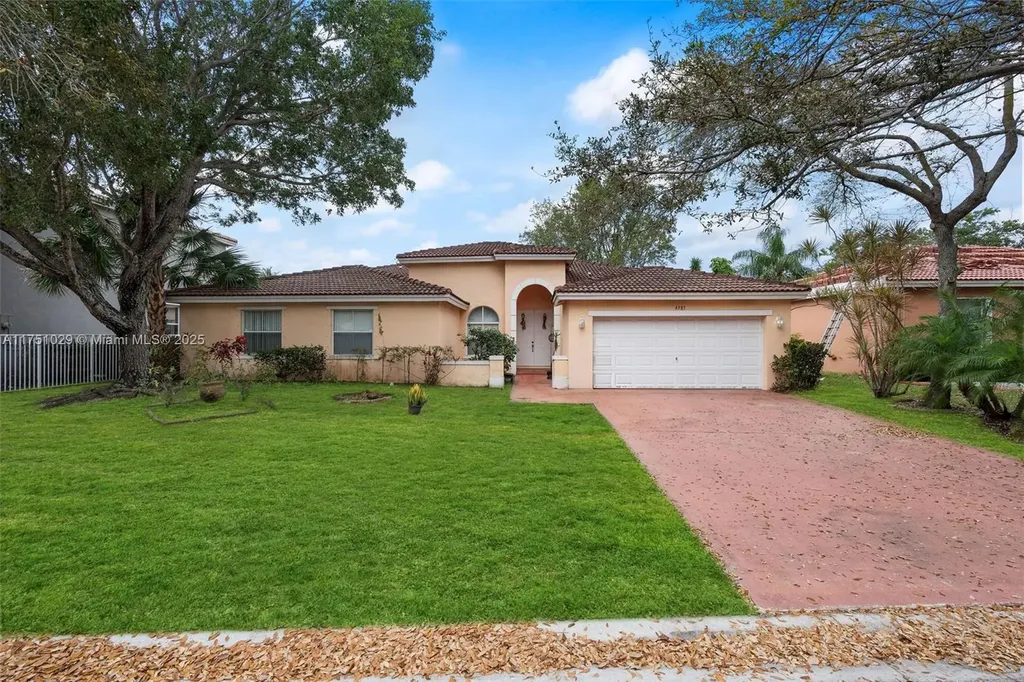 4387 NW 42nd Terrace Coconut Creek FL 33073