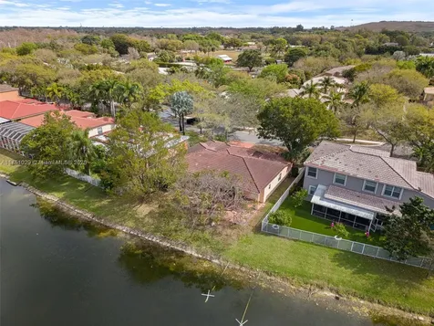 4387 NW 42nd Terrace Coconut Creek FL 33073