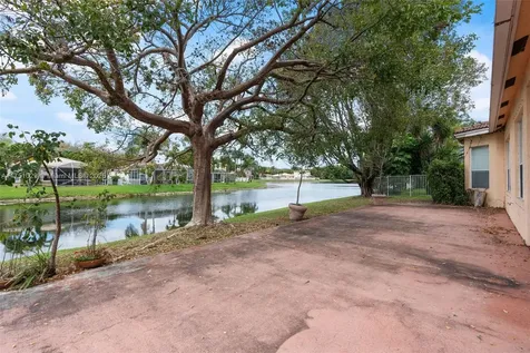 4387 NW 42nd Terrace Coconut Creek FL 33073