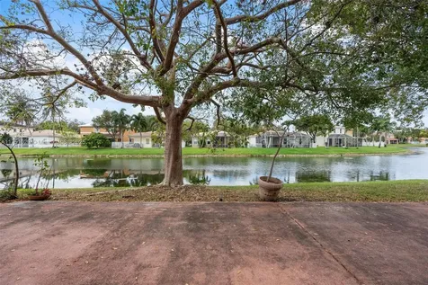 4387 NW 42nd Terrace Coconut Creek FL 33073